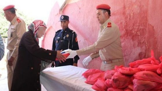 وحدة الحرس الملكي توزع 4180 وجبة إفطار