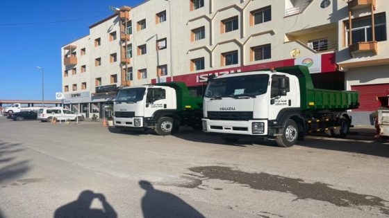 جماعة جرادة تقتني شاحنتين جديدتين لتسهيل عملية نظافة أحياء المدينة