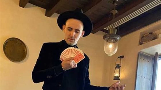 ايوب الأحمدي الملقب ب Magicalmost ثمرة سحرية تثمر في تراب سيدي سليمان
