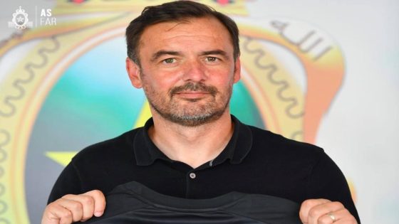 فيرناندو داكروز ينفصل عن الجيش الملكي