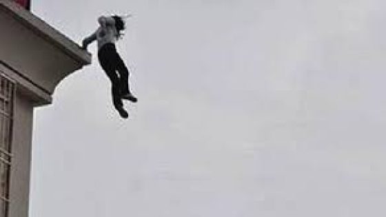 إنت/حار امرأة بتزنيت