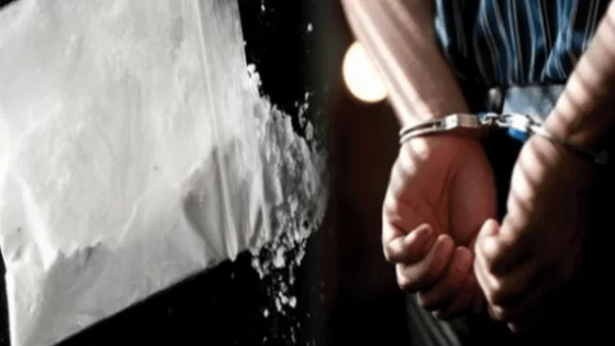 عناصر فرقة مكافحة المخدرات توقف عشريني لتهديده حياة الساكنة