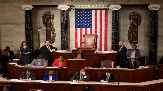 الكونغرس الأمريكي يقر رفع سقف الدين