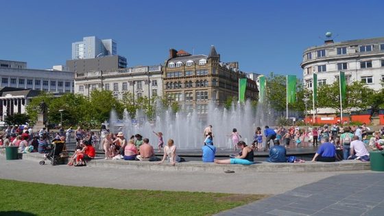 المملكة المتحدة تطلق تحذيرا بسبب الحرارة