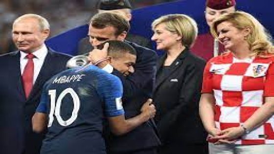 إمانويل ماكرون : “سأحاول الضغط على مبابي من أجل البقاء “