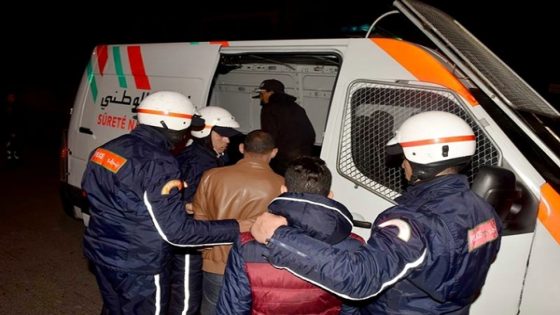 توقيف 4 أشخاص يشتبه في تورطهم في تنظيم عمليات الهجرة غير المشروعة والاتجار بالبشر