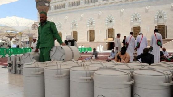 “الأوقاف” تحذر الحجاج المغاربة من جلب ماء زمزم