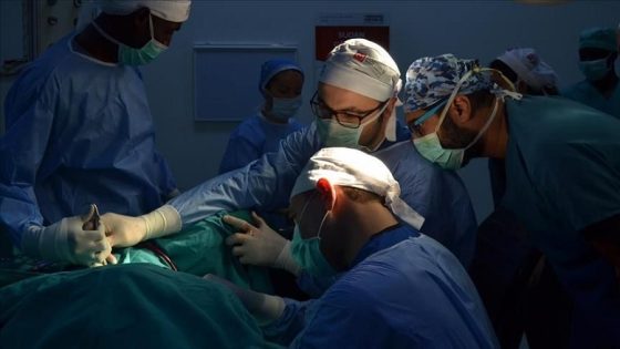 نجاح عملية استئصال ممتدة إلى القصبة الهوائية بالمركز الاستشفائي الجامعي بفاس