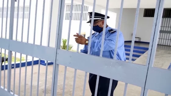 الحبس النافذ لمتاجر بـ”مساعدات الزلزال”