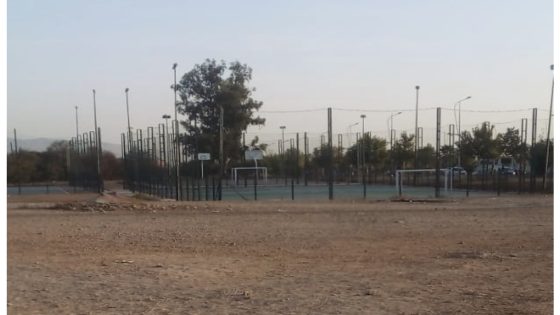 فاس: سكان حي الرجاء ” كا يترجاو ” السيد الوالي في نازلتهم،فهل يستجيب؟