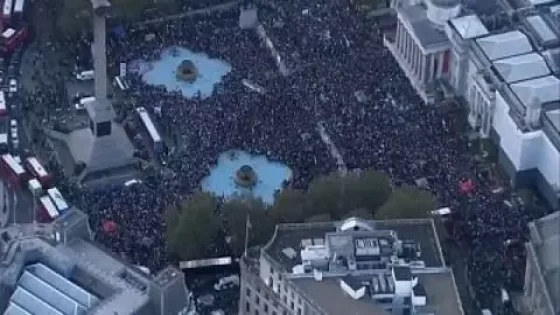 آلاف المواطنين خرجوا للمظاهرة بباريس وبرلين ولندن تضامنا مع الفلسطينيين ووقف الحرب بغزة