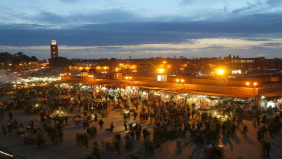 حقيقة ومصدر الأجسام الضوئية التي ظهرت في سماء مراكش