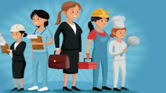 كيف يمكن للمرأة أن تطور من مجتمعها وتضمن حقوقها النسوية بداخله..؟