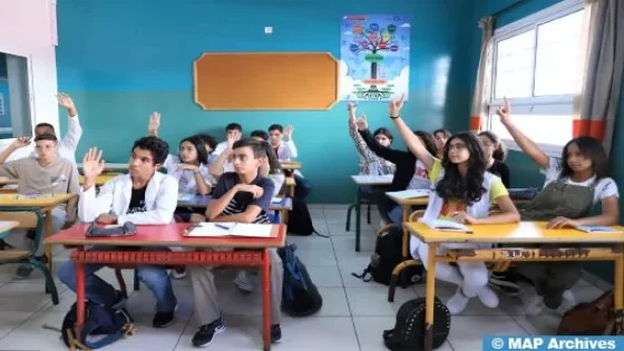 المركزيات النقابية تدعو للعودة إلى حجرات الدراسة بعد التوقيع على اتفاق مع الحكومة