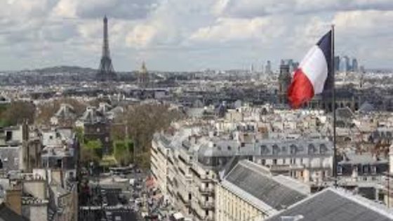 فرنسا تنشر النص الرسمي لقانون الهجرة الجديد وسط تحديات دستورية واعتراضات