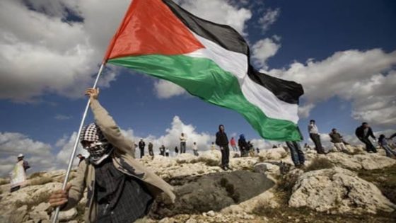 جدل حول حذف درس في القضية الفلسطينية من المقرر: بناني الرطل تتساءل