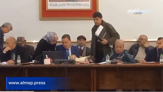 رئيسا مجلسي جماعة تازة وجماعة مكناسة الغربية وعقد اتفاقية شراكة من أجل الاستغلال المشترك لخط النقل الشبه حضري.