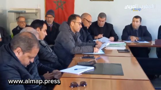 تازة-حل مشكل النقل الشبه الحضري ونقل النفايات محور دورة فبراير بجماعة مكناسة الغربية