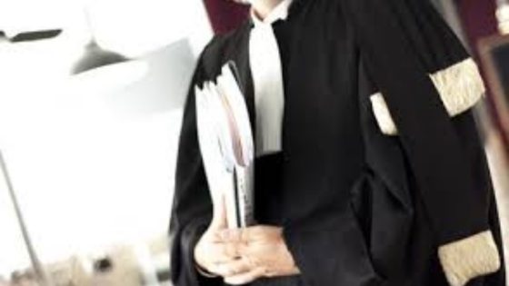 القبض على محامٍ بتهمة تسميم زميله بحبوب مهلوسة في طنجة