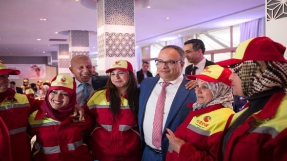 أوزون” للبيئة والخدمات تعيش صعوبات مالية كبيرة وحالة من الإرتباك منذ اعتقال مديرها العام عزيز البدراوي في قضية “تلاعبات في صفقة النظافة بجماعة بوزنيقة”.
