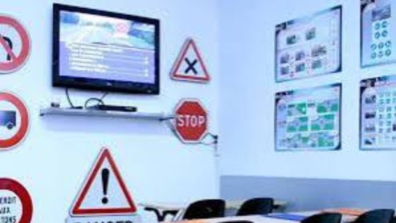 احتجاجات ضد إلغاء منصة التعلم عن بعد والنظام الجديد للامتحان النظري بمجال تعليم القيادة