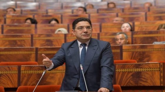 احتجاز حرفيين مغاربة في الجزائر ومطالبات بالإنصاف