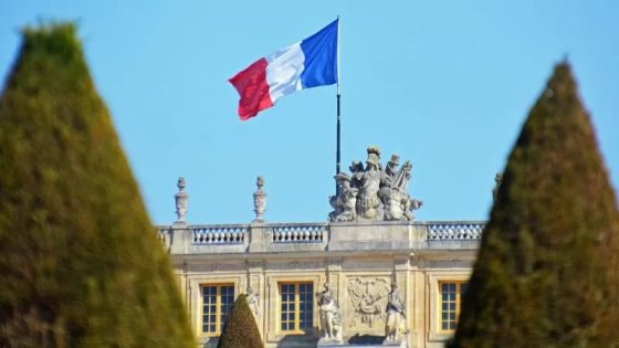 فرنسا تسهل إجراءات لم شمل الأسرة