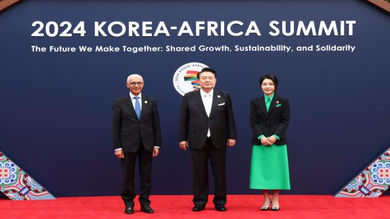 الطالبي العلمي يمثل جلالة الملك بسيول في الحفل الرسمي بالقمة الأولى الكورية الإفريقية