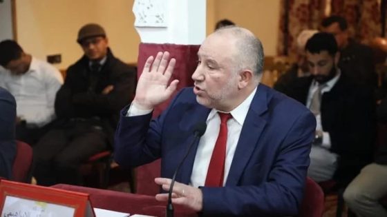 نائب برلماني يطالب بسحب كتب دراسية تحمل رموزاً تُعتبر مخالفة للقيم الوطنية