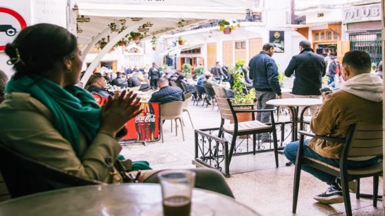 غرامات ثقيلة تهدد مصير أصحاب المقاهي في المغرب