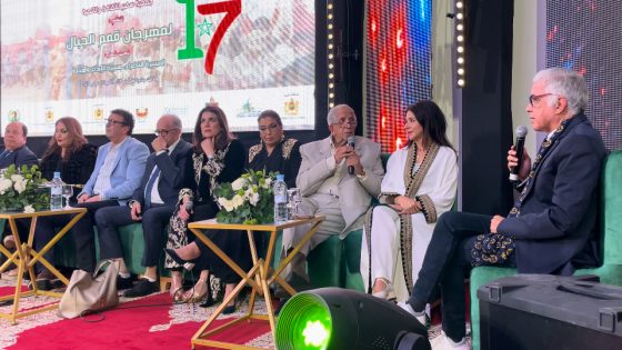 صورة متطابقة بين الجمهور والفنانين الذين أتتو منصة مهرجان قمم الجبال بتاونات في دورته السابعة عشرة