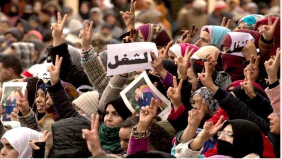 الحكومة المغربية تُطلق خطة جريئة لإدماج 910 آلاف عاطل بلا شهادة في سوق العمل