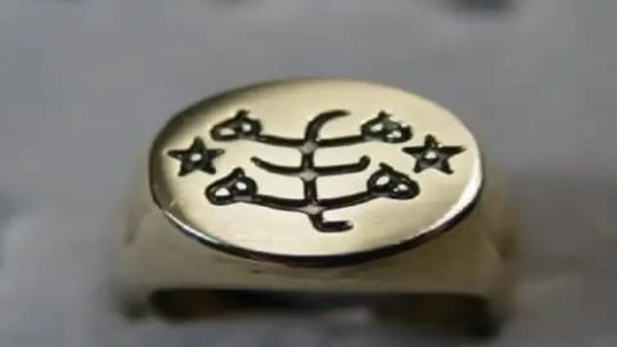 قرار بإعفاء مدير مدرسة في مكناس بسبب ترويجه للبهائية كدين جديد