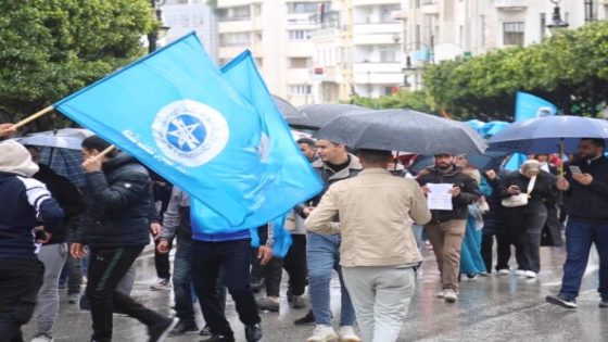 دعوة لإضراب وطني لمساعدي التعليم احتجاجاً على تجاهل المطالب