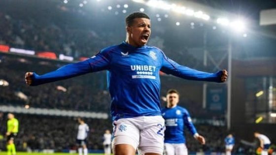 وليد الركراكي يراقب حمزة إكمان تمهيدًا لضمه للمنتخب المغربي