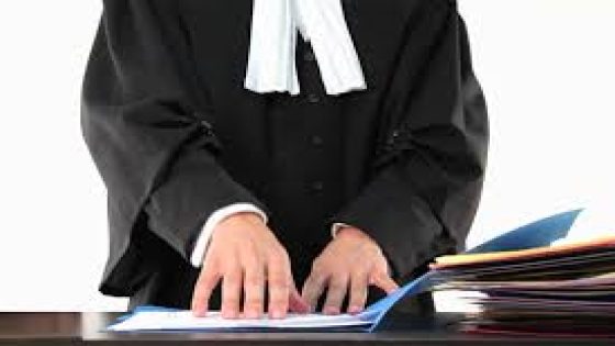 الإطاحة بـ “محام مزيف” في فاس بتهمة التزوير والنصب