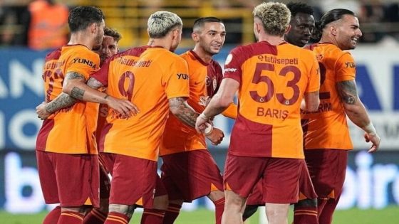 بعد رحيل زياش… غلطة سراي يستهدف نجم مغربي آخر
