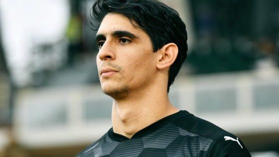 قرار غياب ياسين بونو عن الهلال يشعل التكهنات ويثير التساؤلات