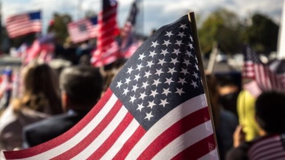 تشديد إجراءات منح التأشيرات الأمريكية: فحص منشورات المتقدمين على مواقع التواصل الاجتماعي