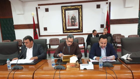 دورة إستثنائية للمجلس الإقليمي لتاونات : تعزيز التعاون وتفعيل المشاريع لصالح إستمرار تحقيق التنمية …