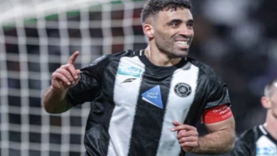 حمد الله يتفوق على بنزيما ويطارد رقم رونالدو في الدوري السعودي