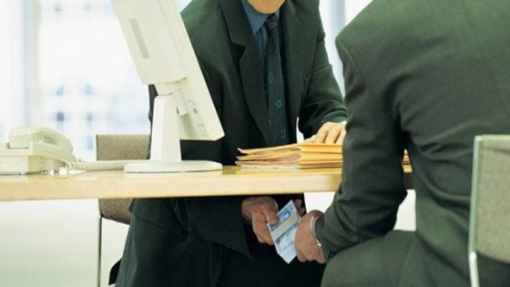 فضيحة “ماستر مقابل المال” تهز الجامعة المغربية: شهادات للبيع ونخبة بلا كفاءة