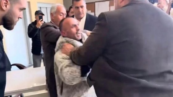 “صفعة جديدة تهز طنجة.. غضب في دورة جماعية يعيد سيناريو تمارة إلى الواجهة”