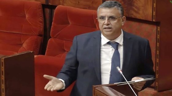 جدل واسع بعد مصادقة البرلمان على تعديل يمنع الجمعيات من التبليغ عن الفساد