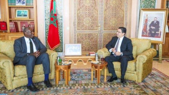 غضب في مخيمات تندوف بعد دعم بريطانيا لمبادرة الحكم الذاتي المغربية