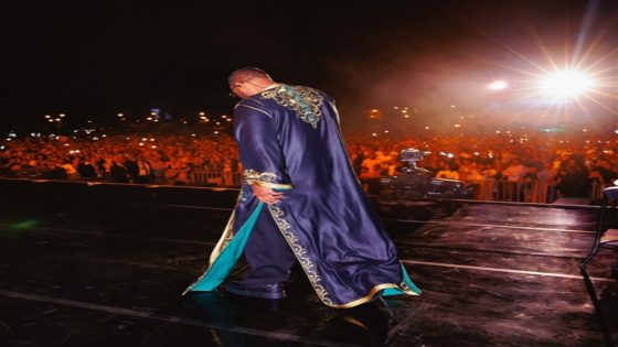 ويل سميث يخطف الأضواء في الرباط ويغني للمغرب بلباسه التقليدي