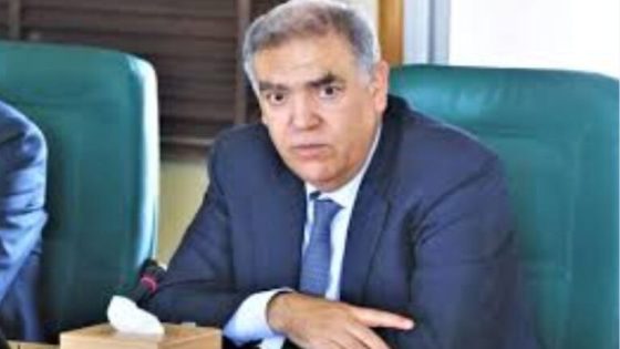 وزارة الداخلية تطلق برنامجًا خماسيًا لتأهيل النقل الحضري باستثمارات تتجاوز 11 مليار درهم