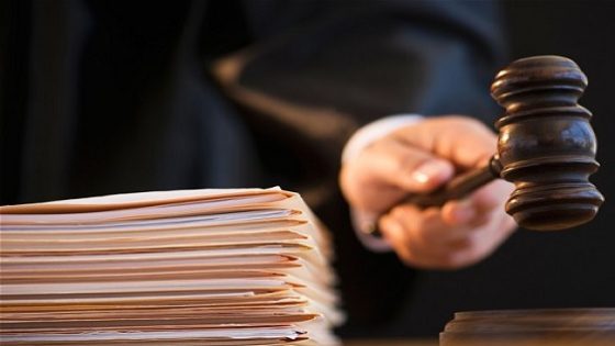 قرارات صارمة توقف موثقين عن العمل بعد تحقيقات تأديبية