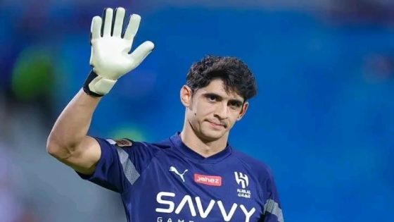 بونو يحسم مستقبله ويختار الهلال على حساب إغراءات أوروبا