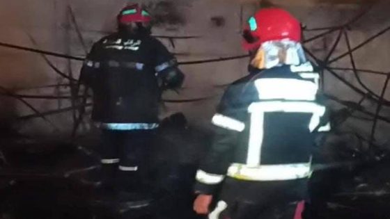 عين حرودة تستيقظ على ف-اج-عة “الجوطية”: حريق هائل يكشف ضعف معايير السلامة.